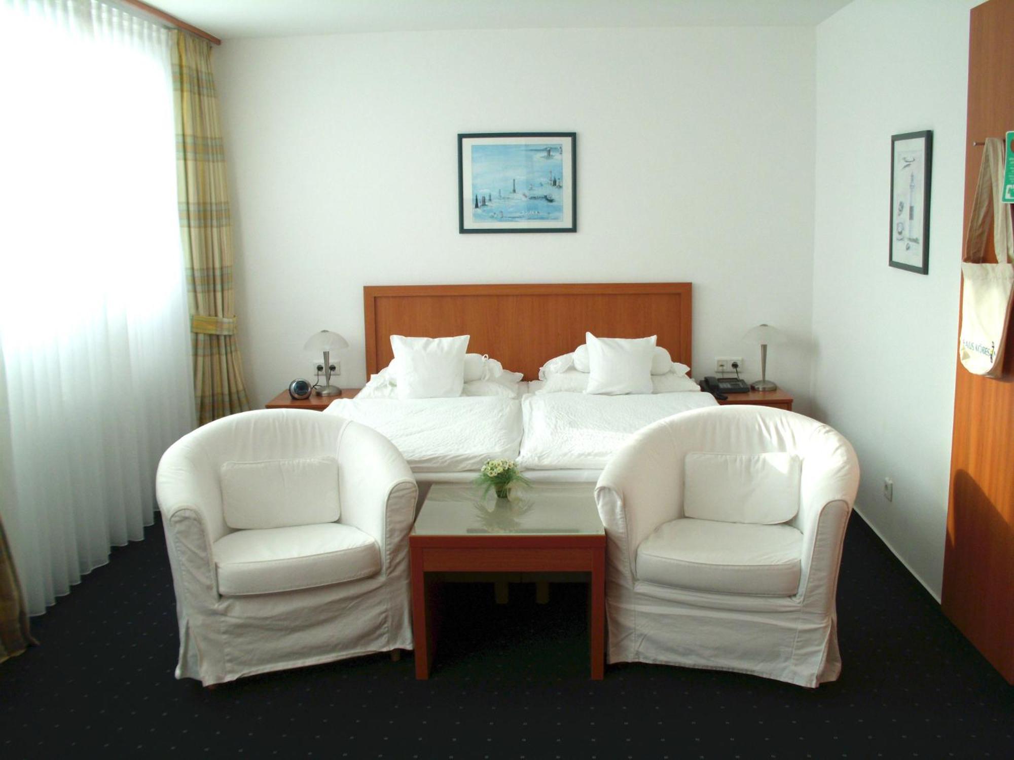 Double Room,236049365:JPEG